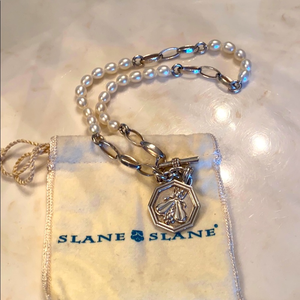 Slane Ladies Toggle Bee Necklace